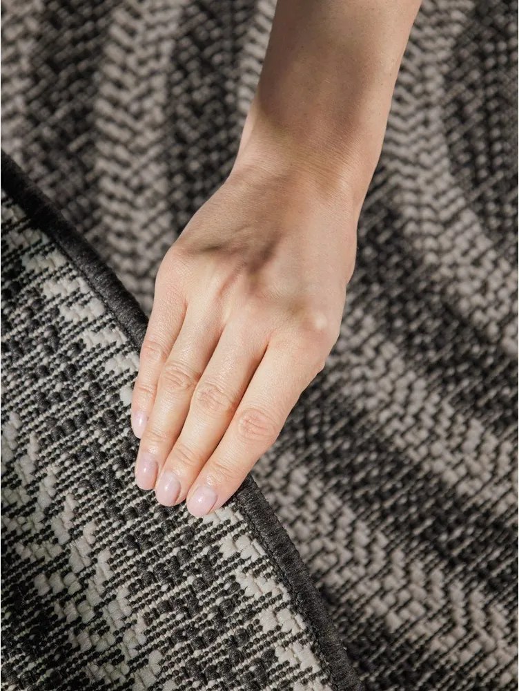 Covor pentru exterior și interior negru/crem 160x230 cm Haringey Woodfield – Ted Baker