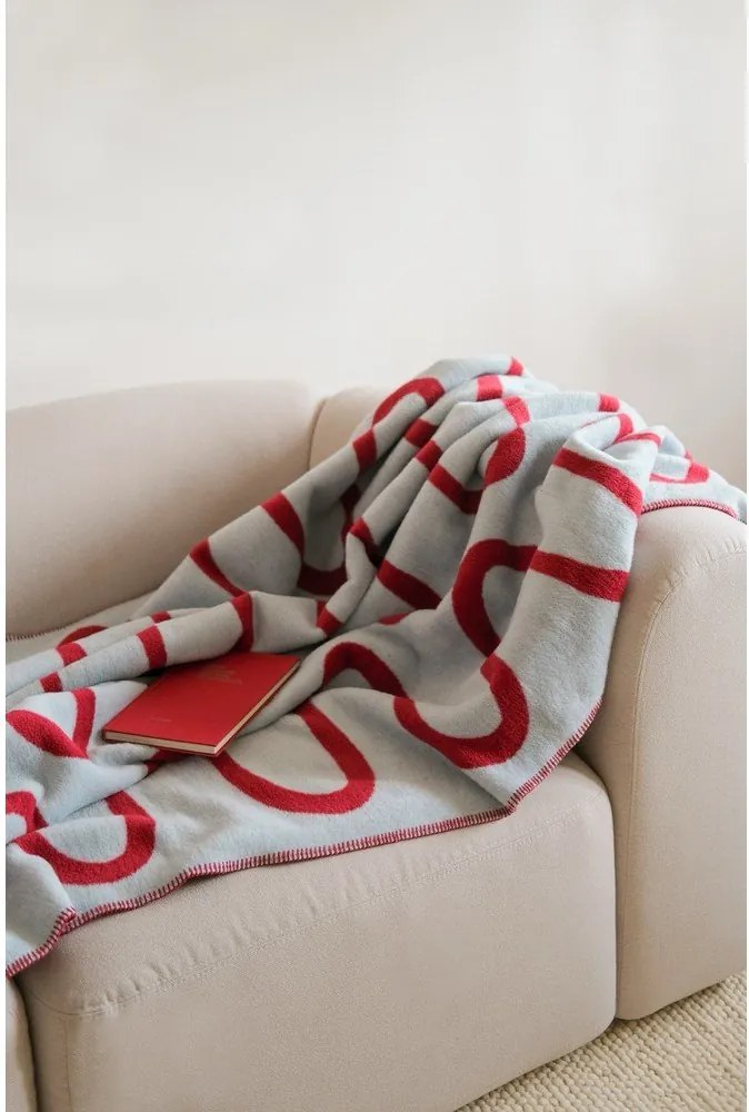 Pătură roșie 150x200 cm Swirl – noo.ma