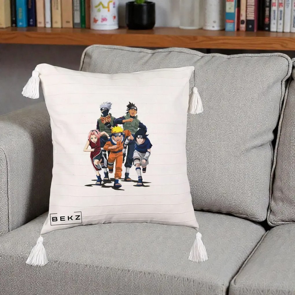 Perna Personalizata Naruto Echipa 7 Kakashi Sensei, 40x40 cm, Bej cu Franjuri, Husa Detasabila, Perna Inclusa, BEKZ®
