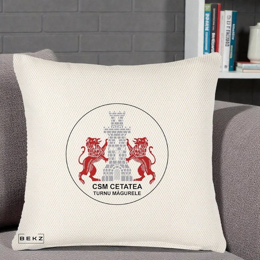 Perna Personalizata CSM Cetatea Turnu Magurele Fotbal, 40x40 cm, Crem Reliefat, Husa Detasabila, Perna Inclusa, BEKZ®