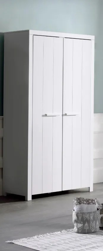 Combinația ERIK este formată dintr-un pat (90x200) cu somieră, noptieră și dulap cu 2 uși.