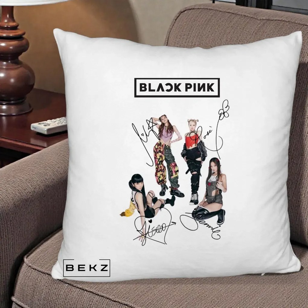 Perna Personalizata K-pop BLACKPINK Fotografie Grup Autografe Toate Membre, 40x40 cm, Alb Pufos, Husa Detasabila, Perna Inclusa, BEKZ®