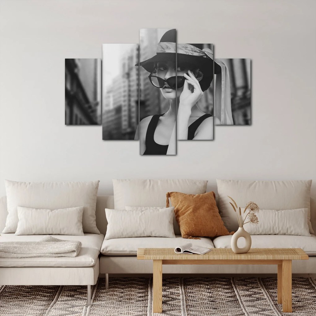 Tablou cu femeie (150x105 cm)