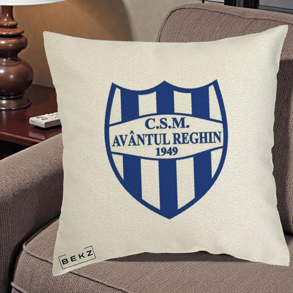 Perna Personalizata CSM Avantul Reghin 1949, 40x40 cm, Ecru, Husa Detasabila, Perna Inclusa, BEKZ®