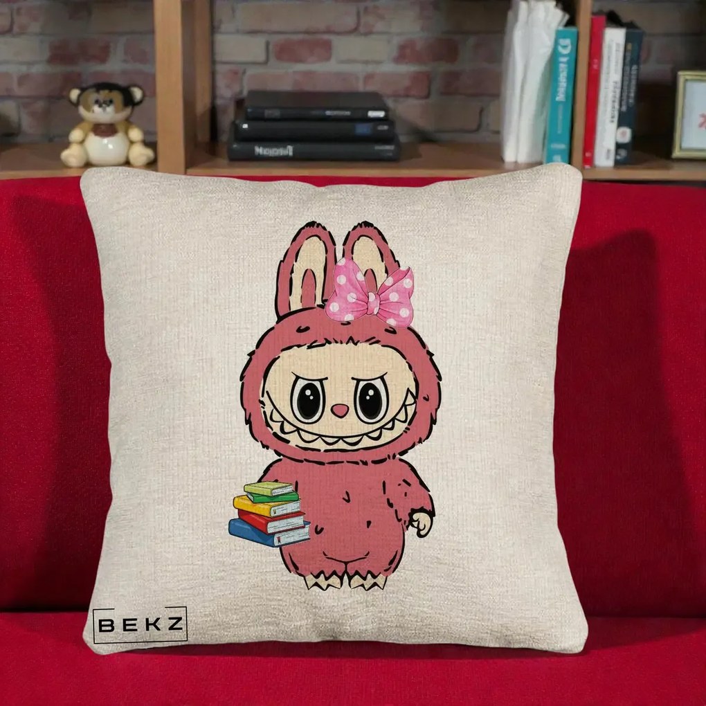 Perna Personalizata Labubu Roz cu Funda si Carti, 40x40 cm, Bej Canapea, Husa Detasabila, Perna Inclusa, BEKZ®