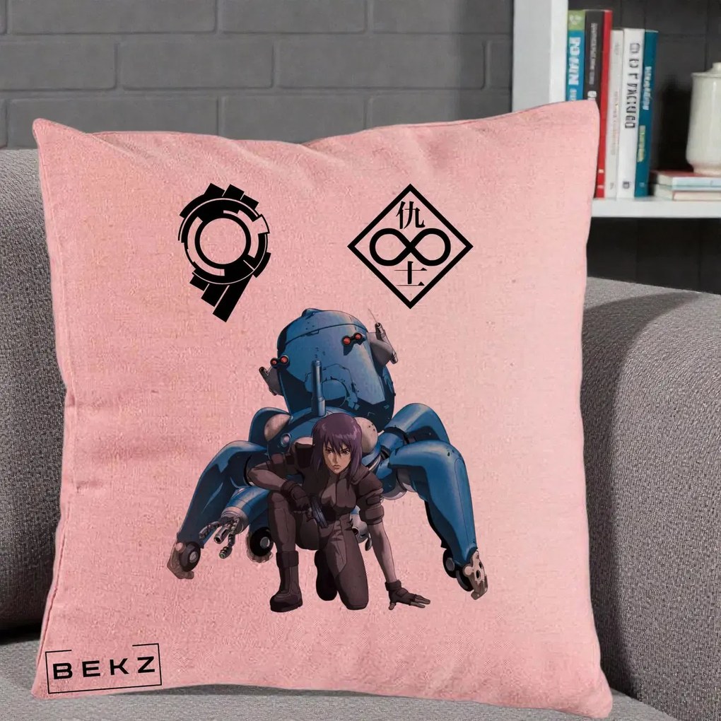 Perna Personalizata Ghost in the Shell Motoko si Tachikoma, 40x40 cm, Roz, Husa Detasabila, Perna Inclusa, BEKZ®
