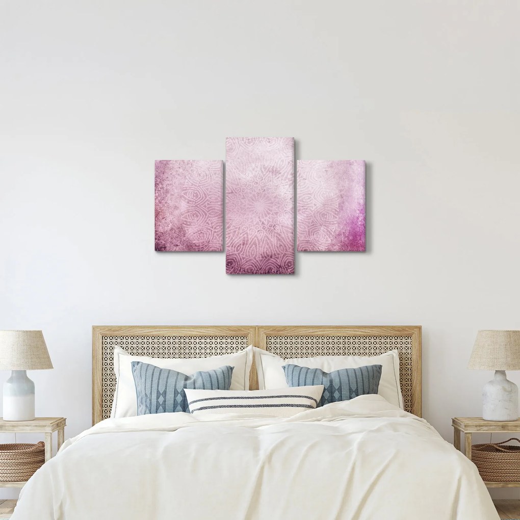 Tablou - Mandala pe zid roz (90x60 cm)