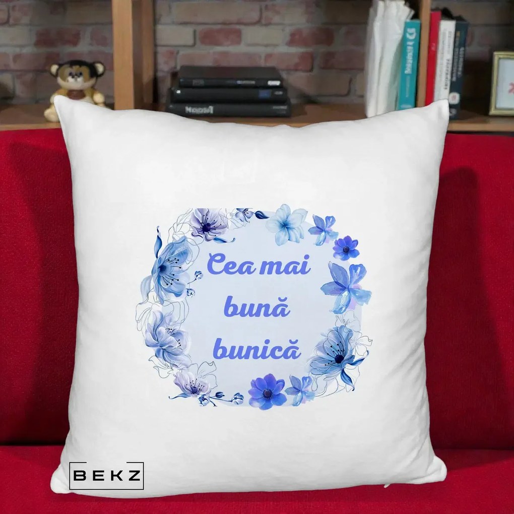 Cadou pentru Bunica - Perna Personalizata Cea Mai Buna Bunica Coronita Flori Albastre Acuarela, 40x40 cm, Alb Pufos, Husa Detasabila, Perna Inclusa, BEKZ®