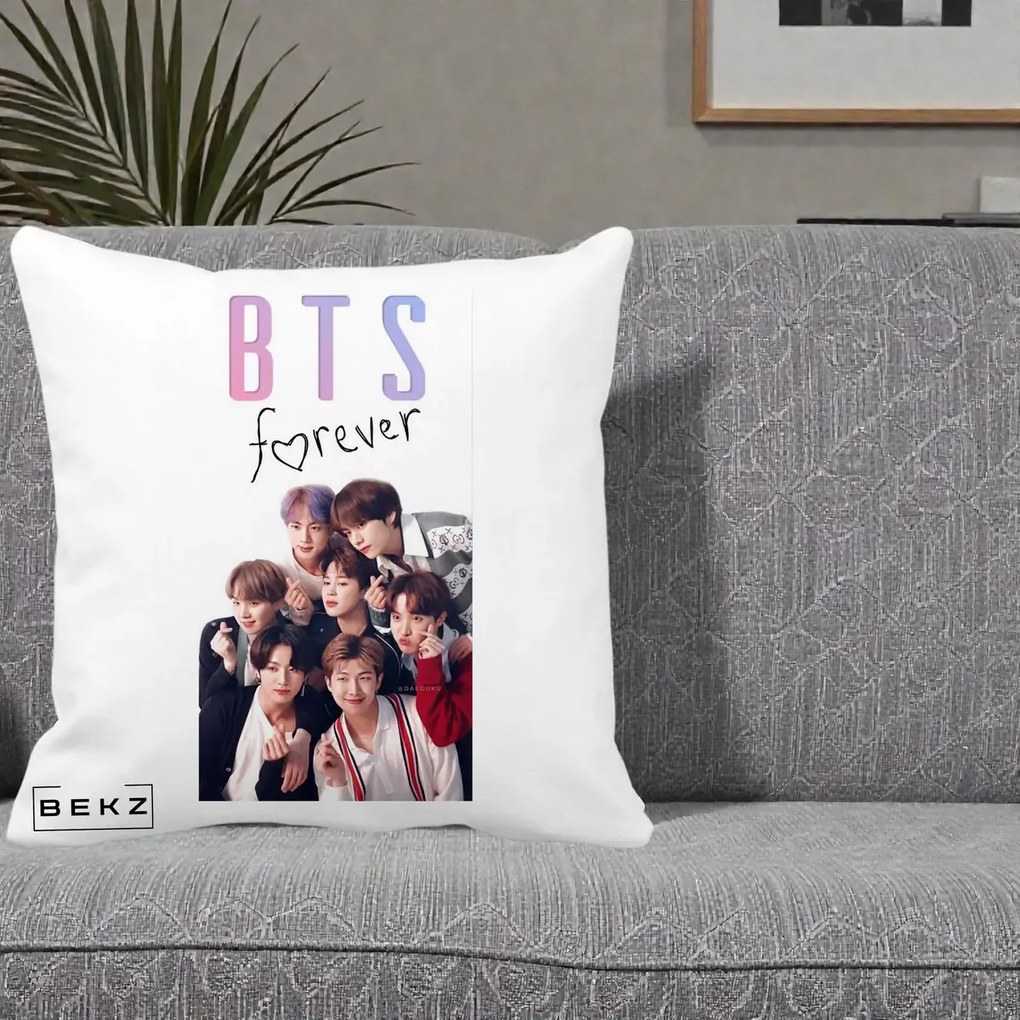 Perna Personalizata K-pop BTS Forever cu Foto Grup Negru, 40x40 cm, Alba Mata, Husa Detasabila, Perna Inclusa, BEKZ®