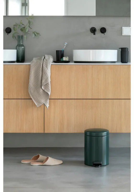 Cos de gunoi cu pedala Brabantia NewIcon 1003199, 5 L, Inchidere lina, Baza antiderapanta, Verde inchis