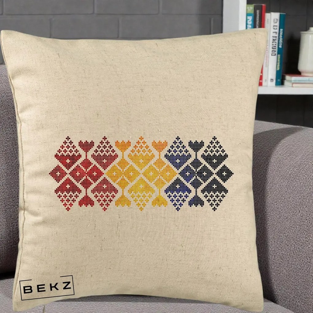 Perna Personalizata Motiv Tricolor Romanesc Broderie, 40x40 cm, Bej, Husa Detasabila, Perna Inclusa, BEKZ®
