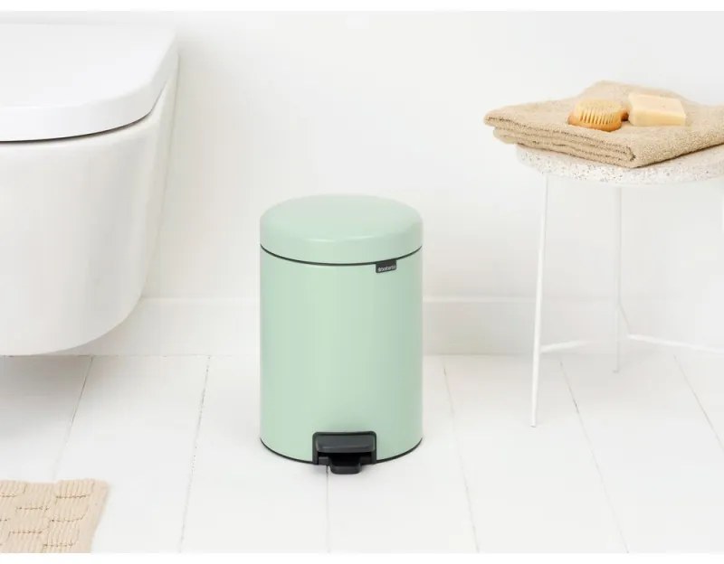 Cos de gunoi cu pedala Brabantia NewIcon 1008839, 5 L, Inchidere lina, Baza antiderapanta, Verde deschis