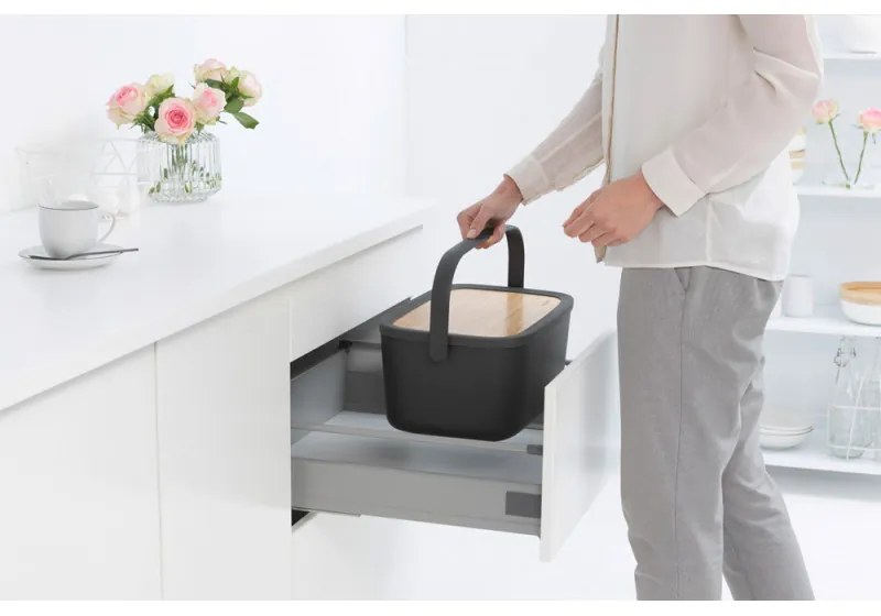 Cutie de paine Brabantia Nic 1003255, 39.5 cm, Capac din bambus, Maner de transport, Gri