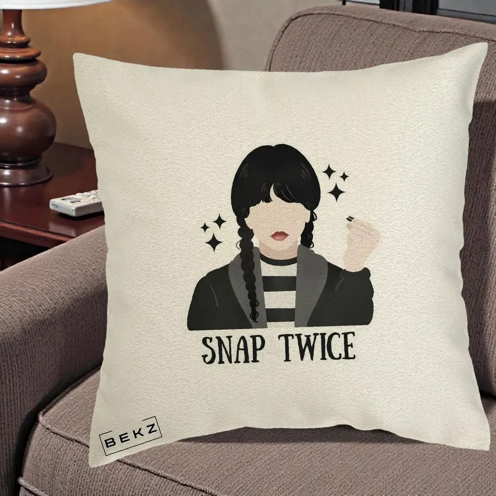 Perna Personalizata Wednesday Snap Twice, 40x40 cm, Ecru, Husa Detasabila, Perna Inclusa, BEKZ®