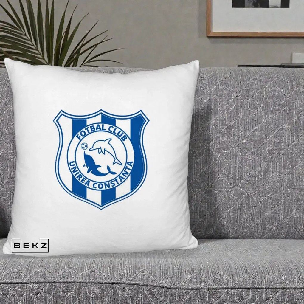 Perna Personalizata FC Unirea Constanta Fotbal, 40x40 cm, Alb Pufos, Husa Detasabila, Perna Inclusa, BEKZ®