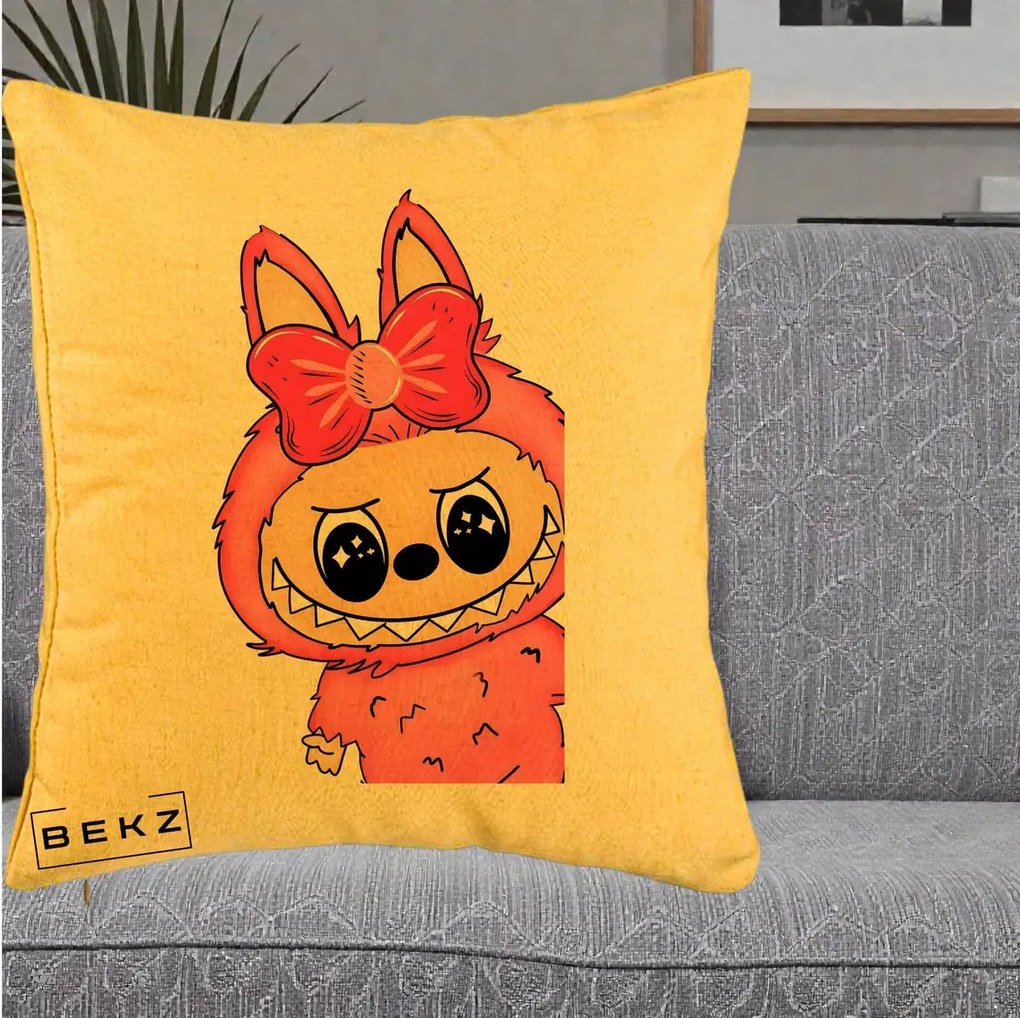 Perna Personalizata Labubu Roz cu Funda, 40x40 cm, Galben, Husa Detasabila, Perna Inclusa, BEKZ®