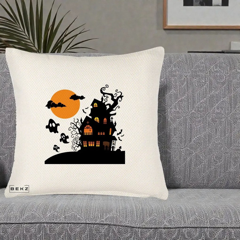 Perna Decorativa Halloween Casa Bantuita cu Fantome, 40x40 cm, Crem Reliefat, Husa Detasabila, Perna Inclusa, BEKZ®