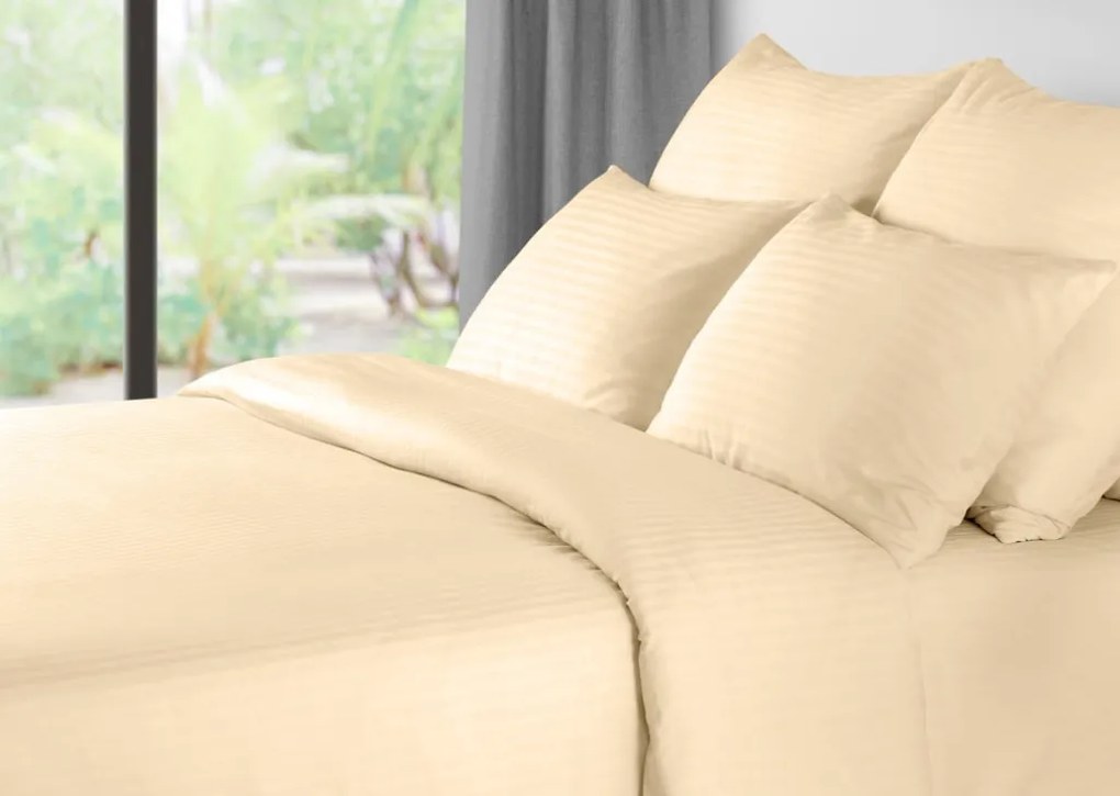 Lenjerie de pat hoteliera din microfibra JASMINE sampanie - dunga 2 cm Dimensiunile lenjeriei: 70 x 90 cm | 140 x 200 cm