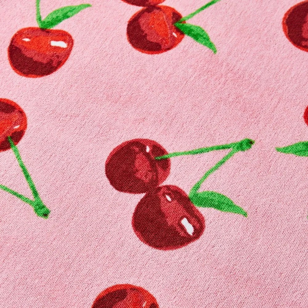Prosop de plajă roz din bumbac 78x200 cm Cherries – Catherine Lansfield