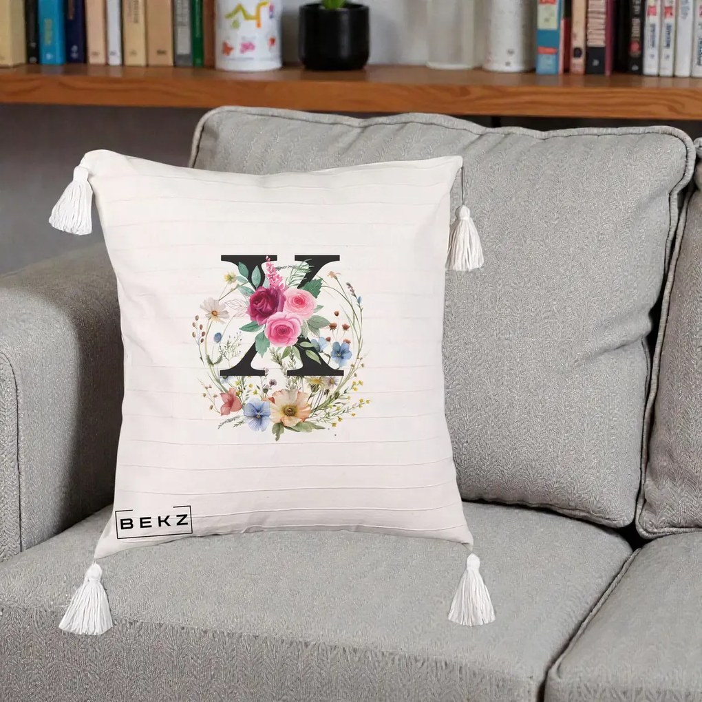 Cadou Personalizat - Perna Personalizata Monograma Florala Litera X cu Coroana, 40x40 cm, Bej cu Franjuri, Husa Detasabila, Perna Inclusa, BEKZ®