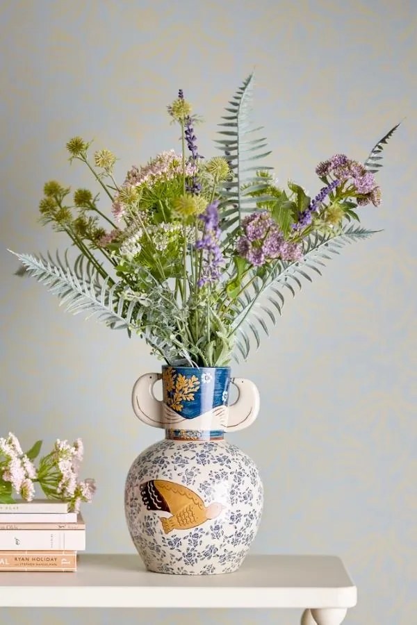 Vază din ceramică albastră cu decor pasăre și model floral pictate manual, cu două toarte laterale, 16,5x23,5 cm, "Hezha"