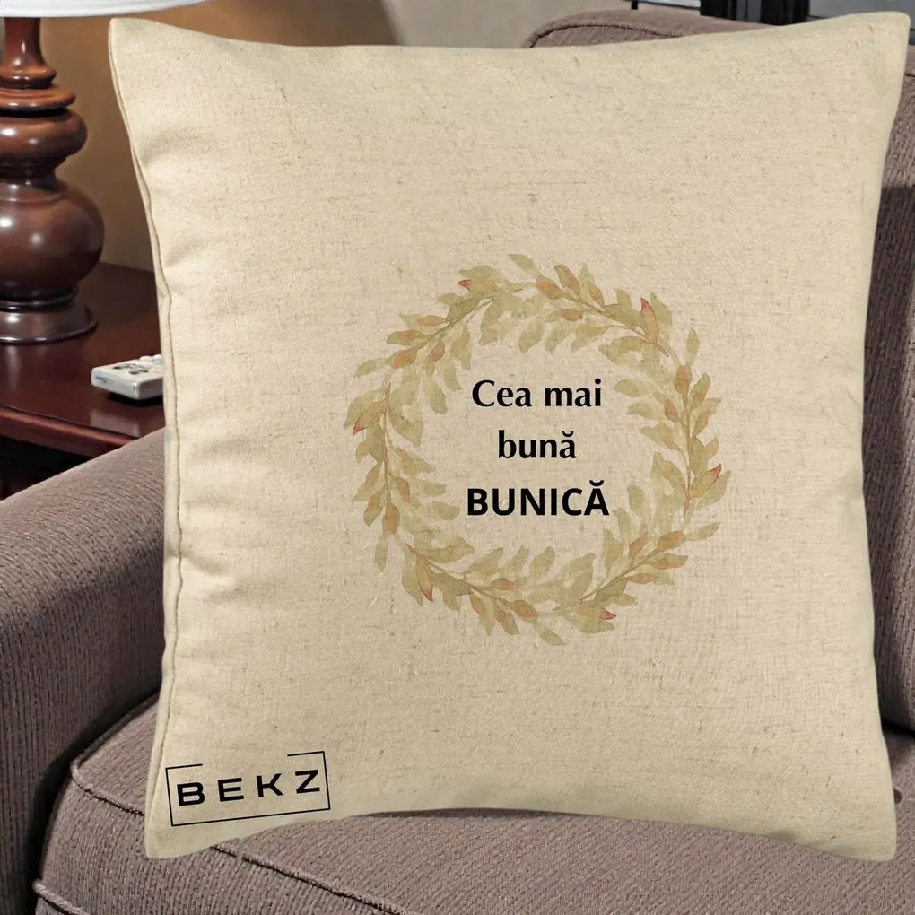 Cadou pentru Bunica - Perna Personalizata Cea Mai Buna Bunica Coronita Frunze Acuarela, 40x40 cm, Bej, Husa Detasabila, Perna Inclusa, BEKZ®