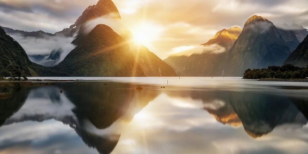 Tablou Milford Sound la răsărit de soare