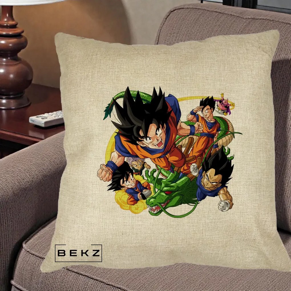 Perna Personalizata Dragon Ball Goku si Shenron Actiune, 40x40 cm, Crem, Husa Detasabila, Perna Inclusa, BEKZ®