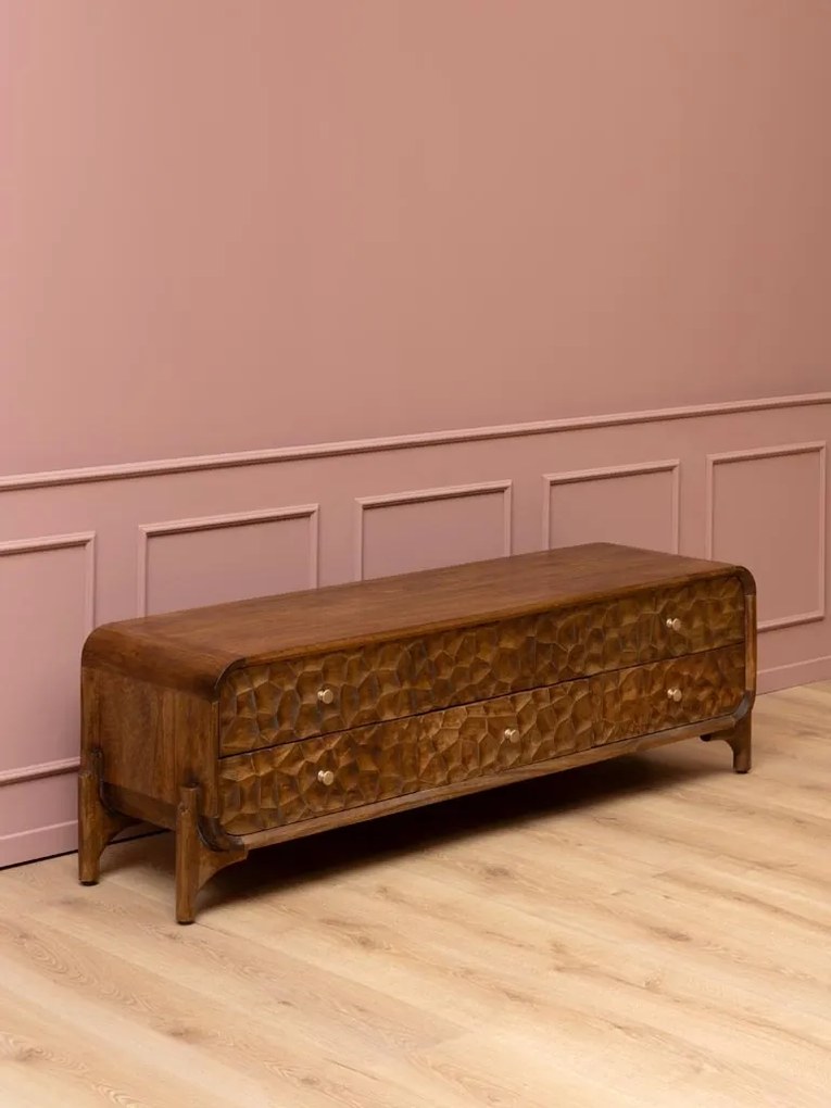 Comodă TV din lemn de mango cu 1 ușă și 3 sertare , natur, cu decor sculptat în relief și mânere din alamă, 150x32,5x160,5 cm, „Atlas"