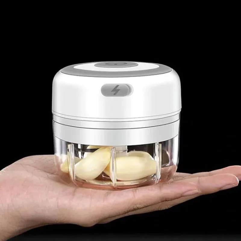 Tocător compact de bucătărie EzChop cu încărcare prin USB - 250 ml