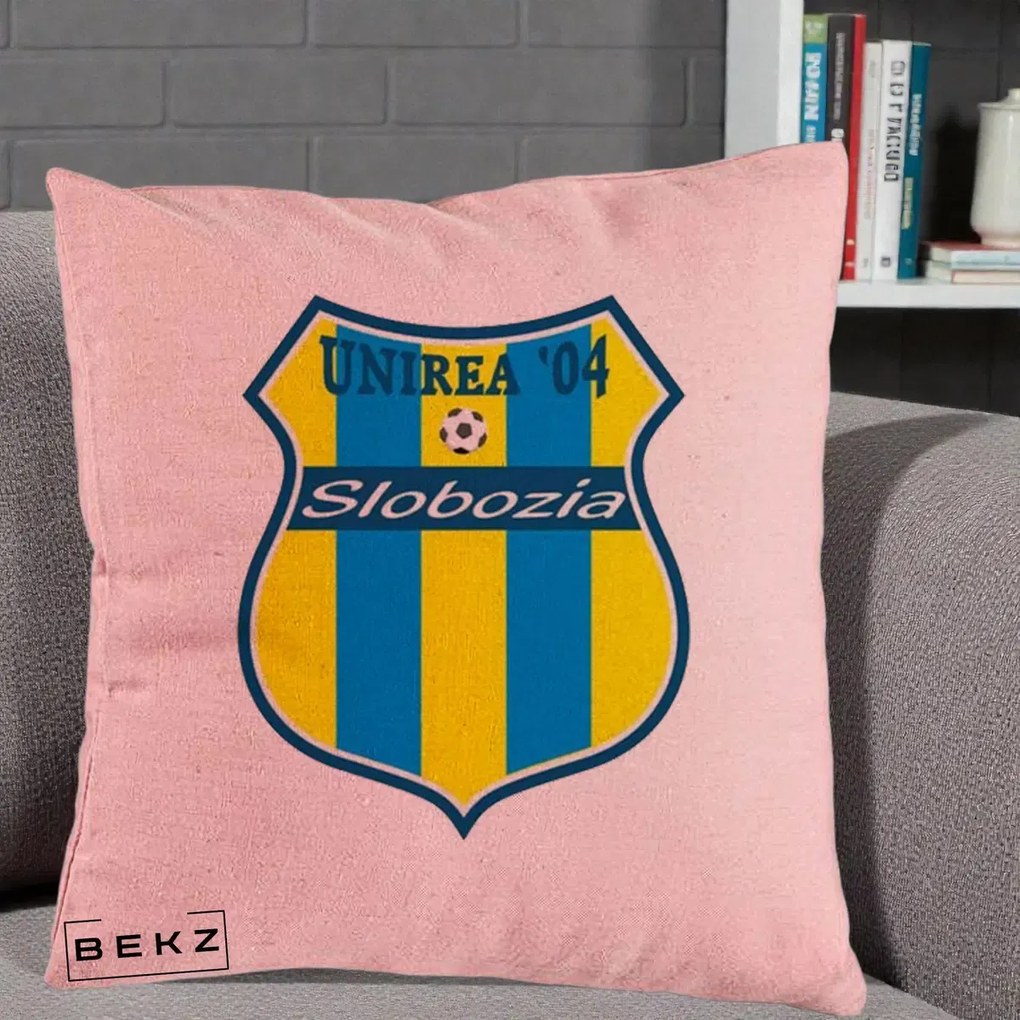 Perna Personalizata Unirea '04 Slobozia Fotbal, 40x40 cm, Roz, Husa Detasabila, Perna Inclusa, BEKZ®