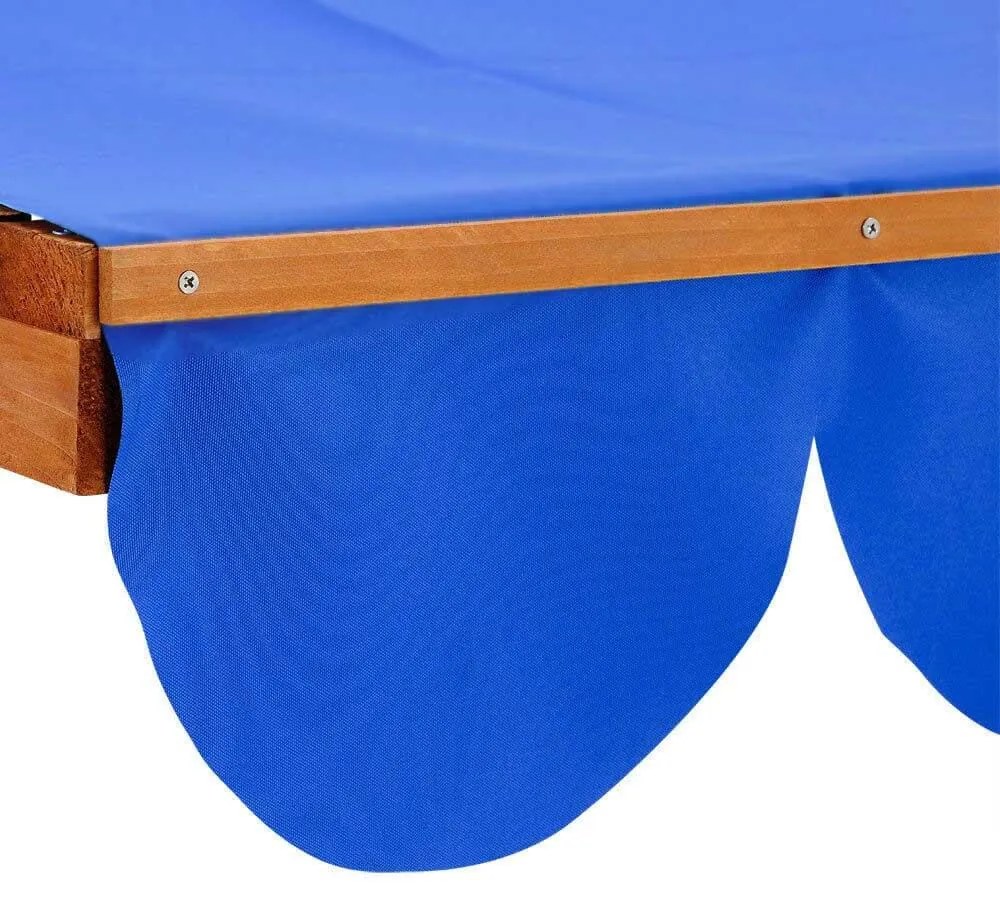 Lada de nisip cu acoperis parasolar