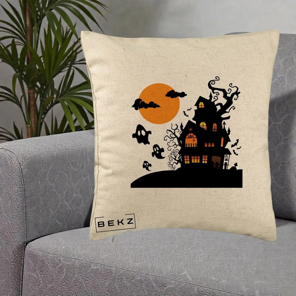 Perna Decorativa Halloween Casa Bantuita cu Fantome, 40x40 cm, Bej, Husa Detasabila, Perna Inclusa, BEKZ®