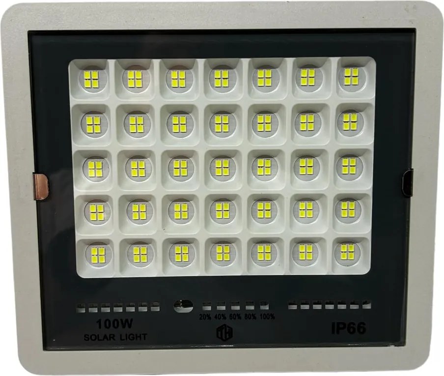 Proiector Solar 100w IP 66 cu panou solar