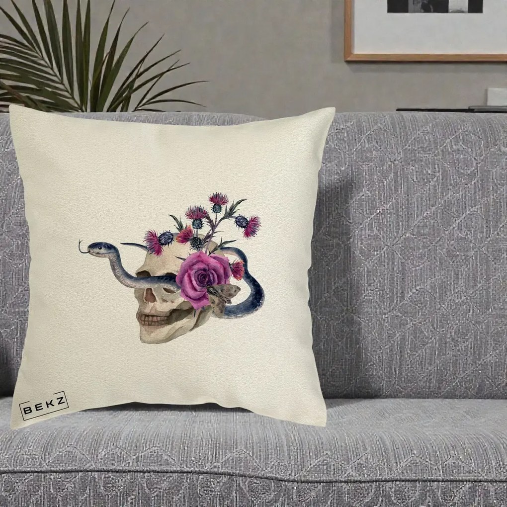 Perna Decorativa Craniu cu Sarpe si Trandafiri Gothic, 40x40 cm, Ecru, Husa Detasabila, Perna Inclusa, BEKZ®