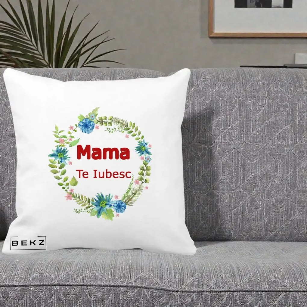 Cadou pentru Mama - Perna Personalizata Mama Te Iubesc Flori Albastre, 40x40 cm, Alba Mata, Husa Detasabila, Perna Inclusa, BEKZ®