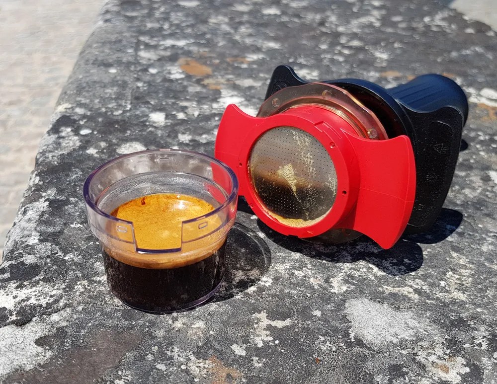 Aparat de cafea de voiaj Cafflano Kompresso
