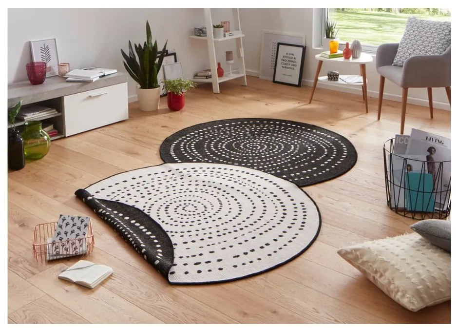 Covor adecvat pentru exterior NORTHRUGS Bali, Ø 200 cm, negru