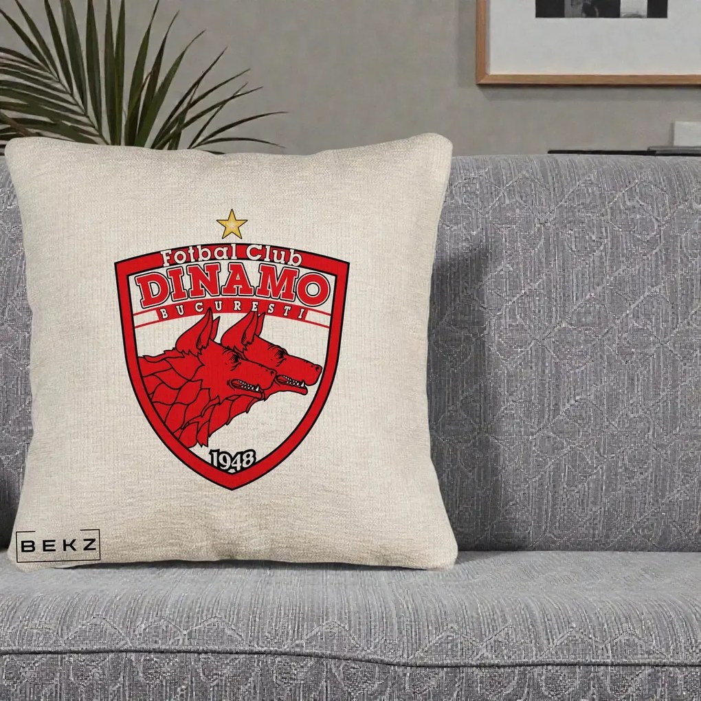 Perna Personalizata FC Dinamo Bucuresti 1948 Fotbal, 40x40 cm, Bej Canapea, Husa Detasabila, Perna Inclusa, BEKZ®