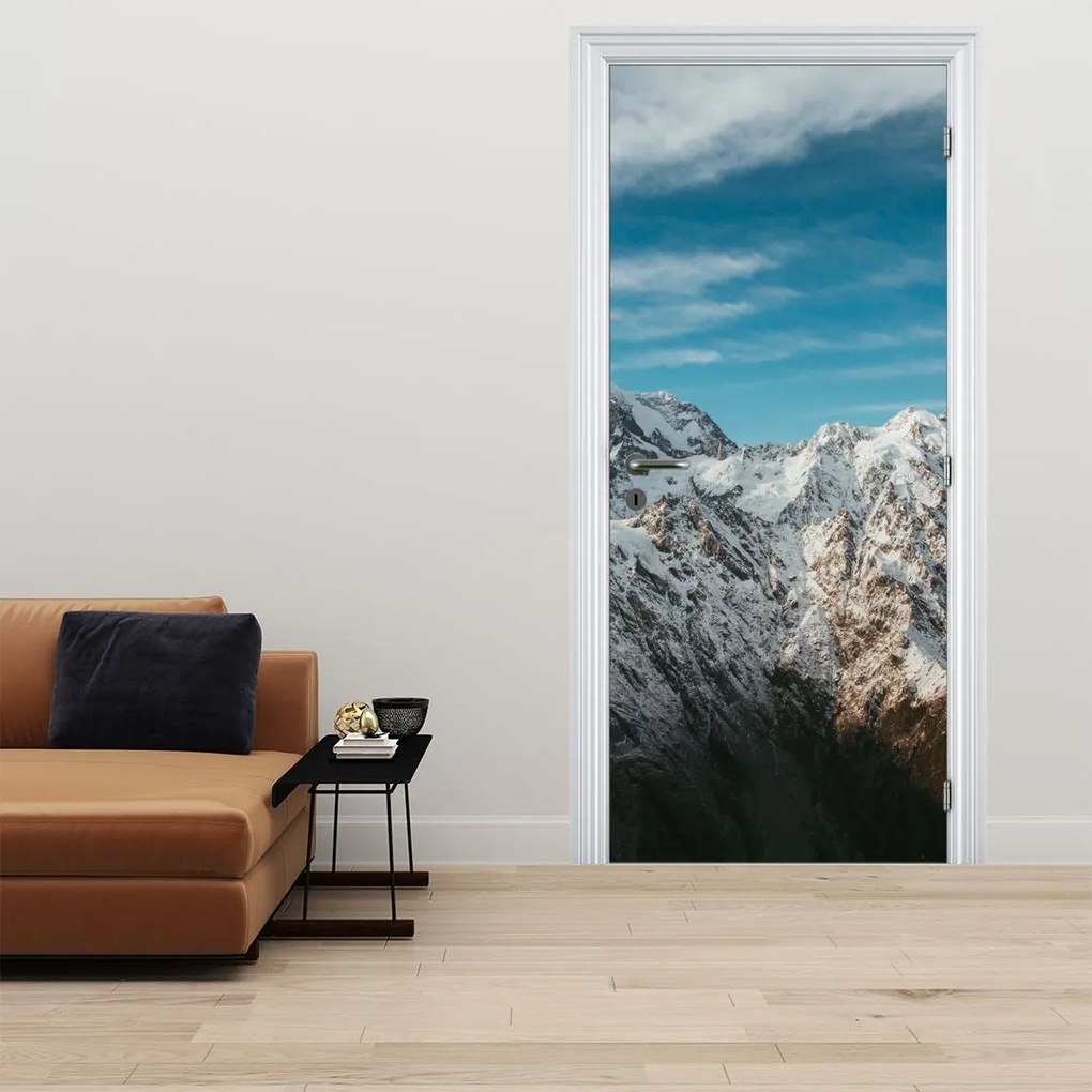 Fototapet pentru ușă - Creste montane înzăpezite (95x205cm)