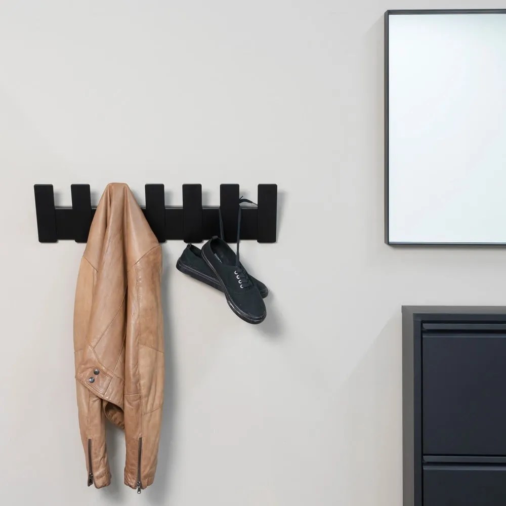 Cuier de perete negru din metal 64 cm Angle – Spinder Design