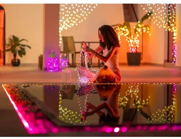 Twinkly TWD060STP-T - Ghirlandă LED RGB reglabilă DOTS, 60 LED, 7 m, USB, Wi‑Fi