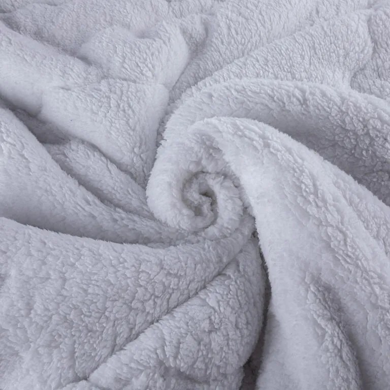 Set matlasat cu blăniță INVERNO, culoare mure