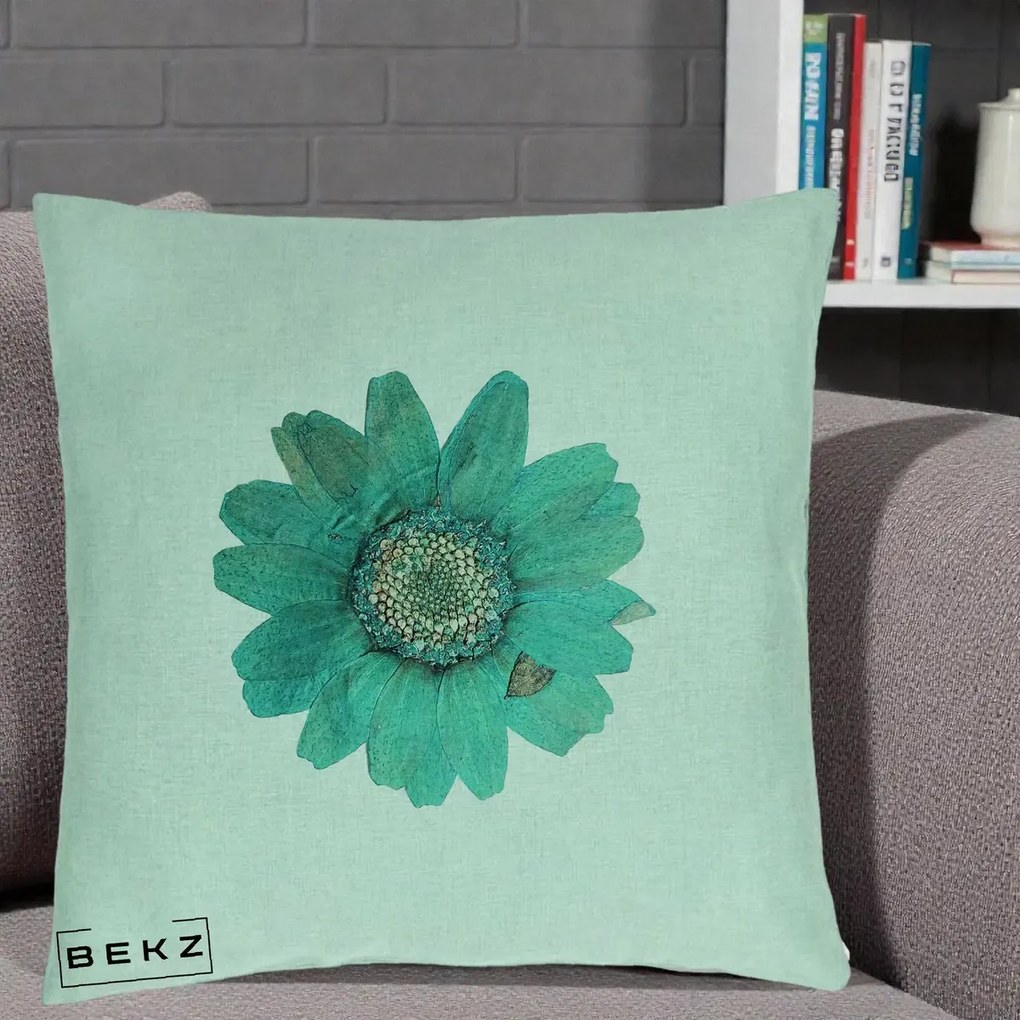 Perna Decorativa Floare Gerbera Teal Acuarela, 40x40 cm, Verde Menta, Husa Detasabila, Perna Inclusa, BEKZ®