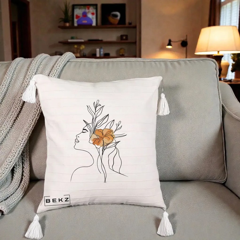Perna Decorativa Portret Feminin Floare Portocalie Lateral, 40x40 cm, Bej cu Franjuri, Husa Detasabila, Perna Inclusa, BEKZ®