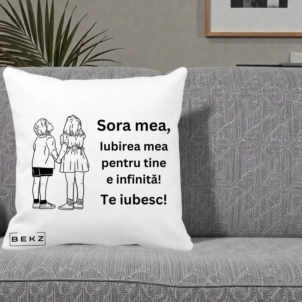 Cadou pentru Sora - Perna Personalizata Sora Mea Te Iubesc Copii Tinand Maini Line Art, 40x40 cm, Alba Mata, Husa Detasabila, Perna Inclusa, BEKZ®