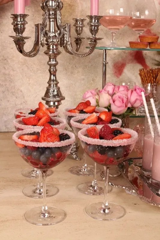 Pahar de șampanie din sticlă suflată manual, transparent, cupă cu motive florale în spirală, decor gravat cu laser, 350 ml, 16 x 10,5 cm, „Joséphine”