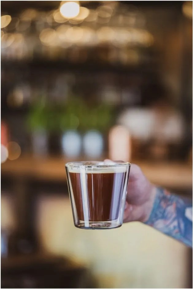 Set 2 căni cu perete dublu Vialli Design Joey, 250 ml