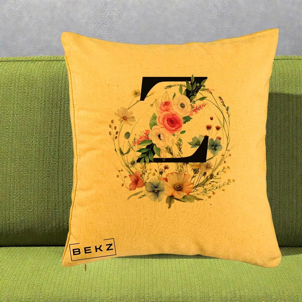 Cadou Personalizat - Perna Personalizata Monograma Florala Litera Z cu Coroana, 40x40 cm, Galben, Husa Detasabila, Perna Inclusa, BEKZ®
