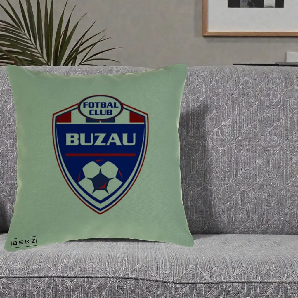 Perna Personalizata FC Buzau Fotbal, 40x40 cm, Verde, Husa Detasabila, Perna Inclusa, BEKZ®